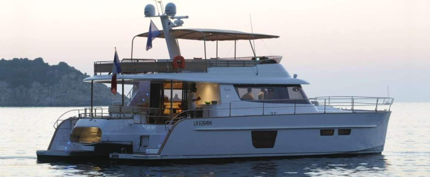 yacht-145208