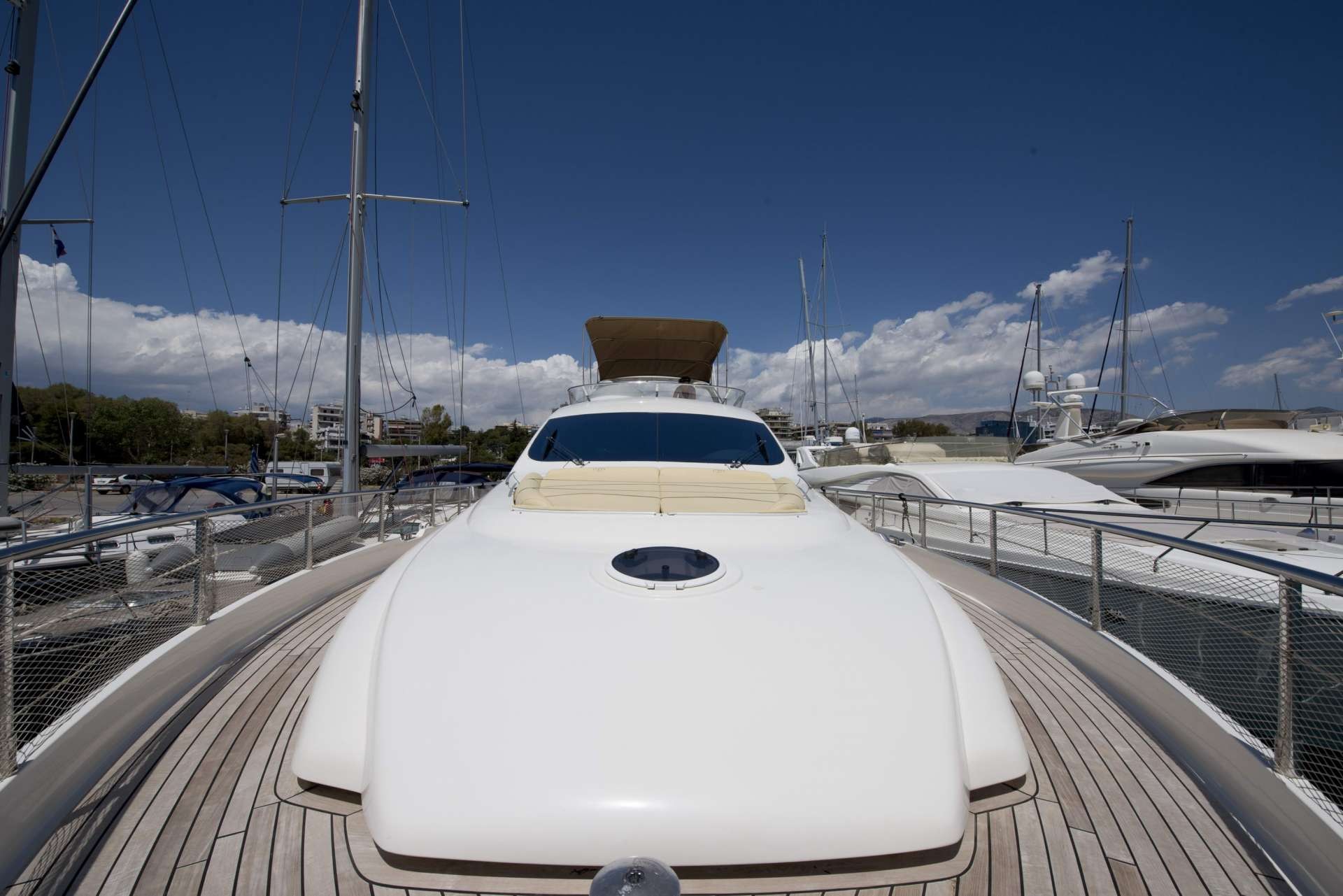 yacht-73650