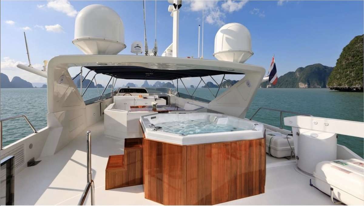 yacht-78274