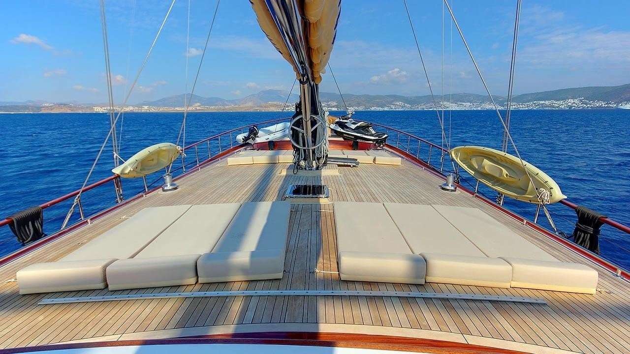 yacht-109517