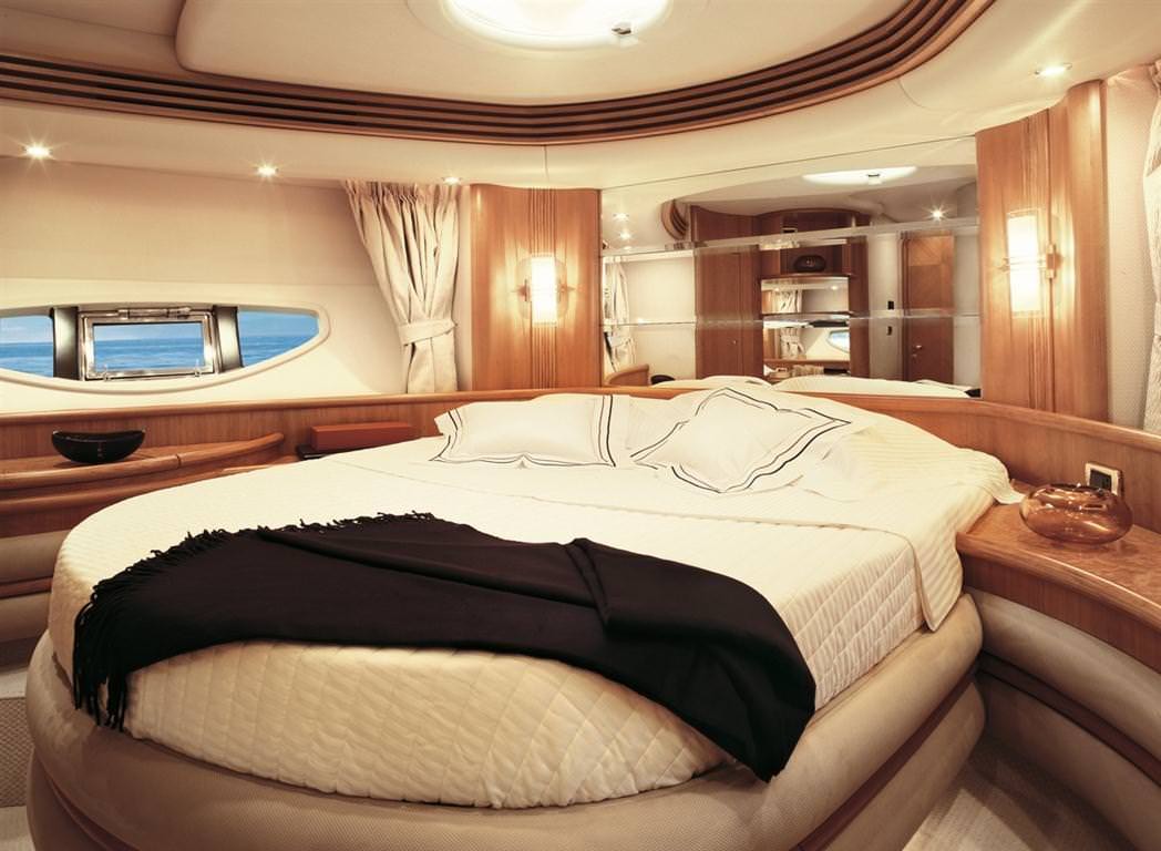 yacht-70581