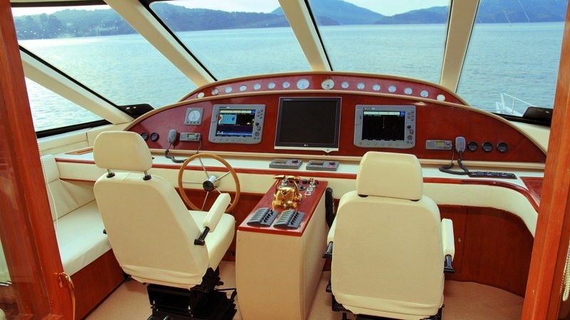 yacht-73015