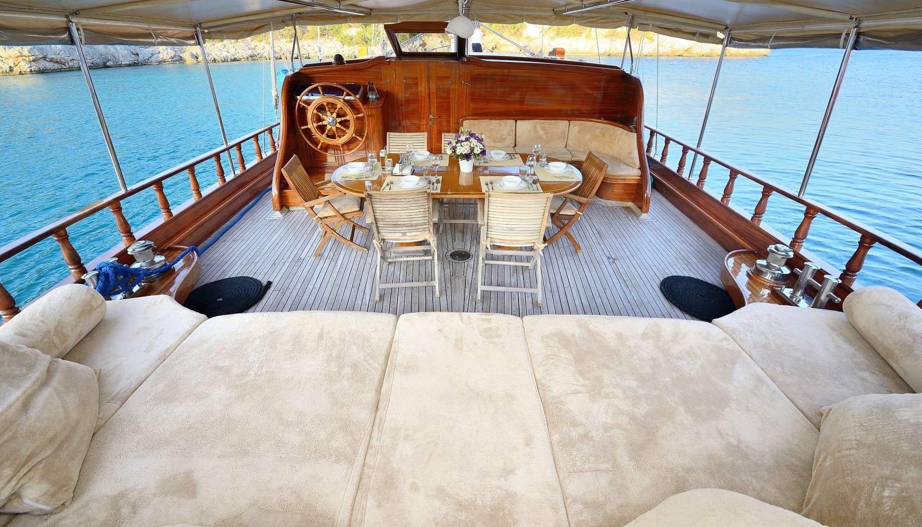 yacht-73188