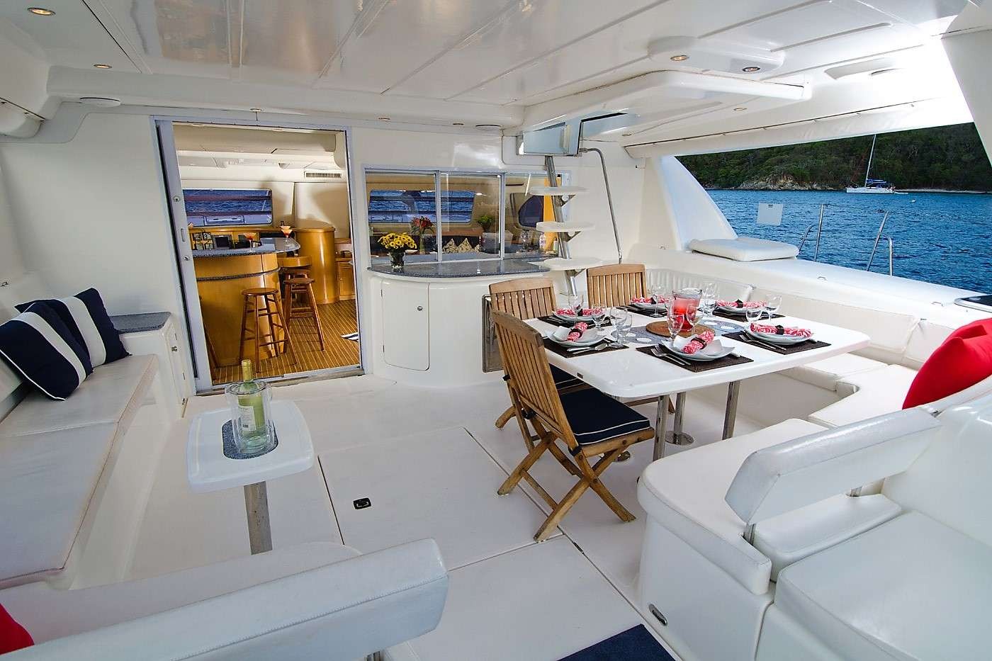 yacht-73559
