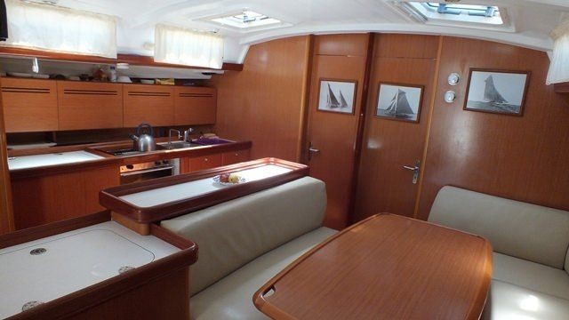 yacht-76329