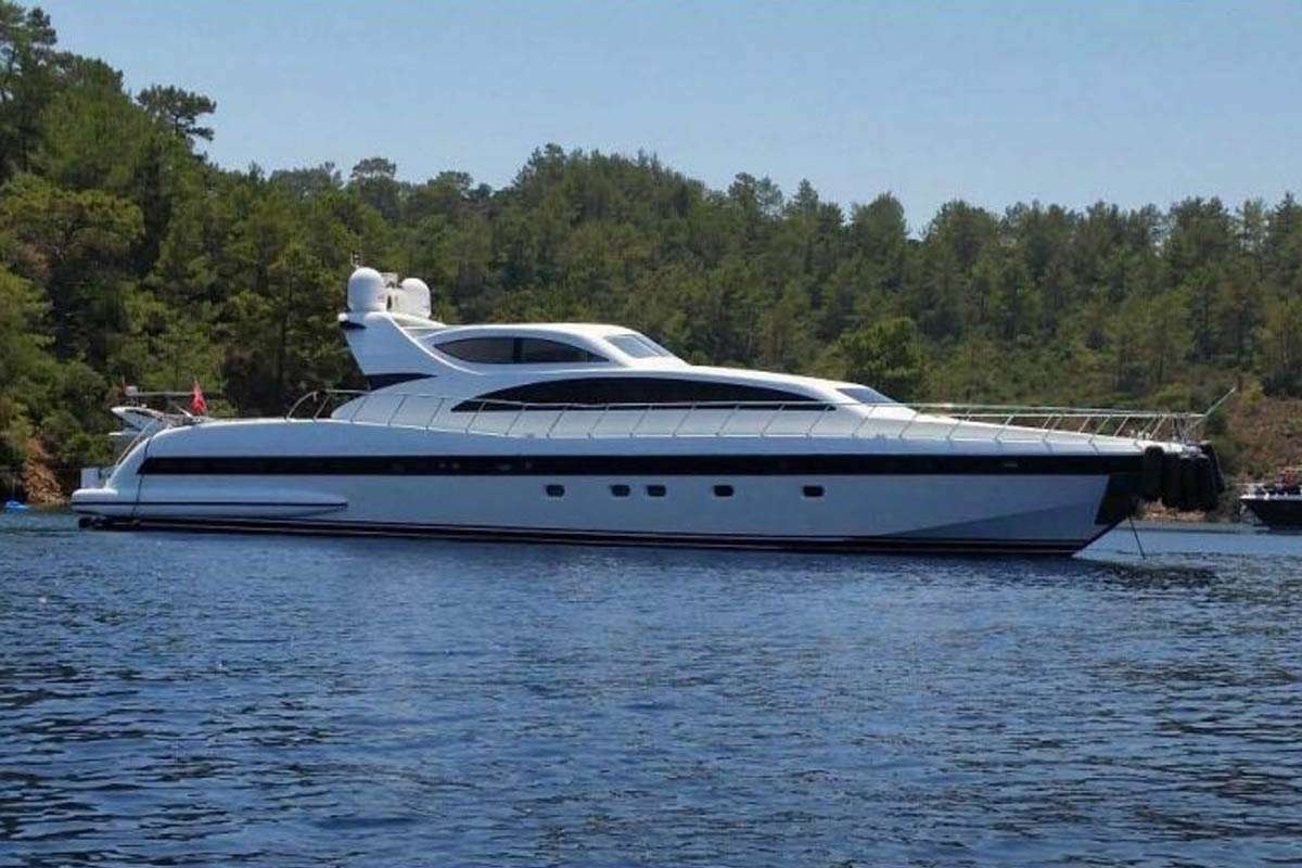 yacht-83302