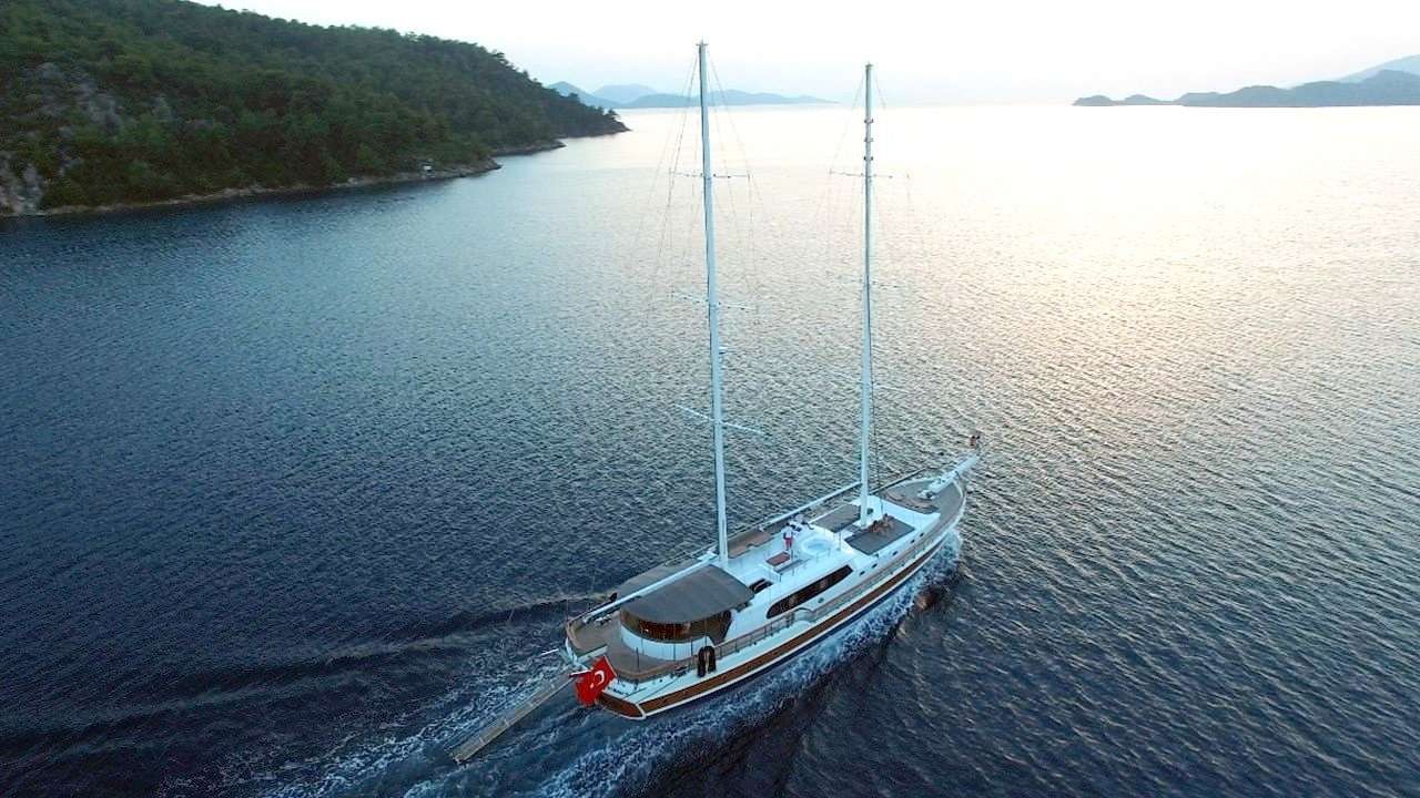 yacht-84370