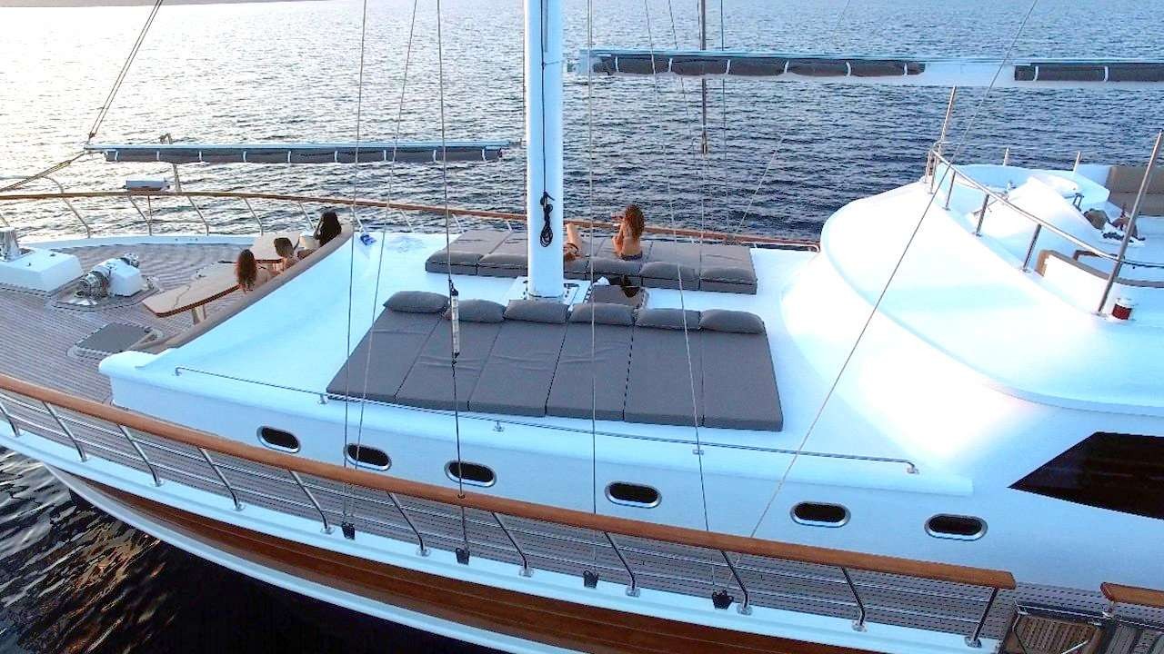 yacht-84372
