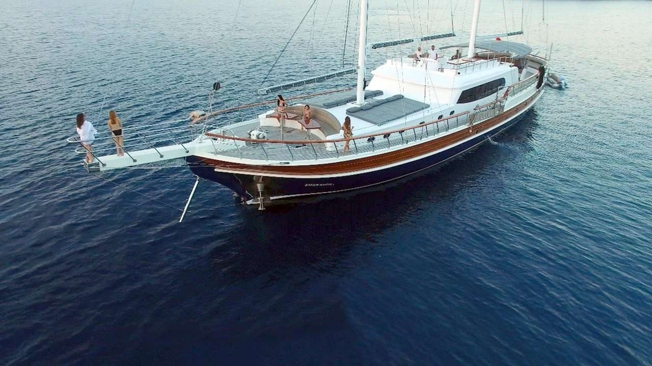 yacht-84360