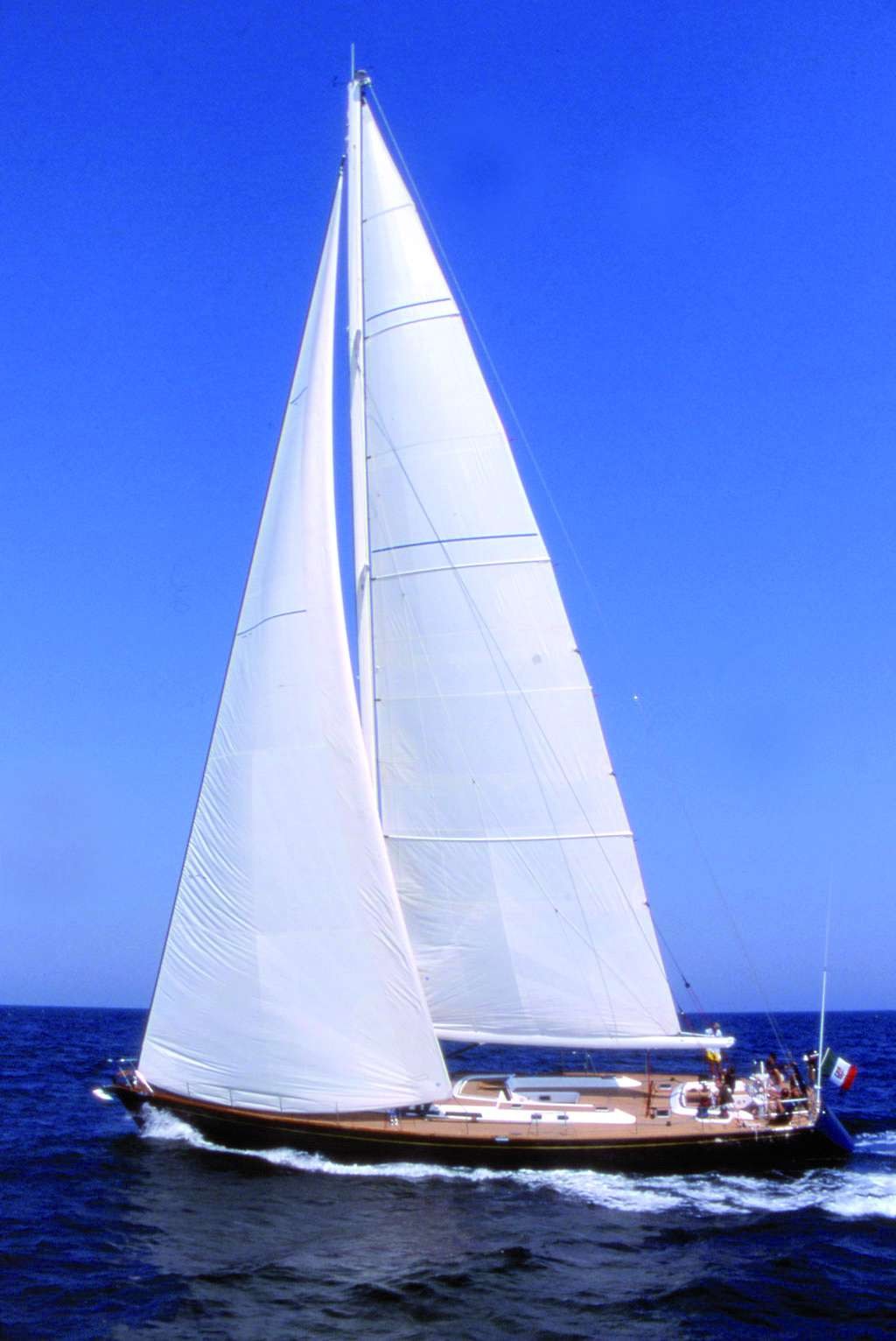 yacht-145599