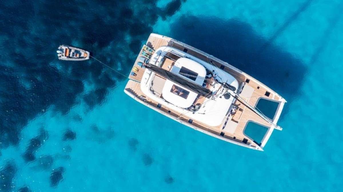 yacht-86233