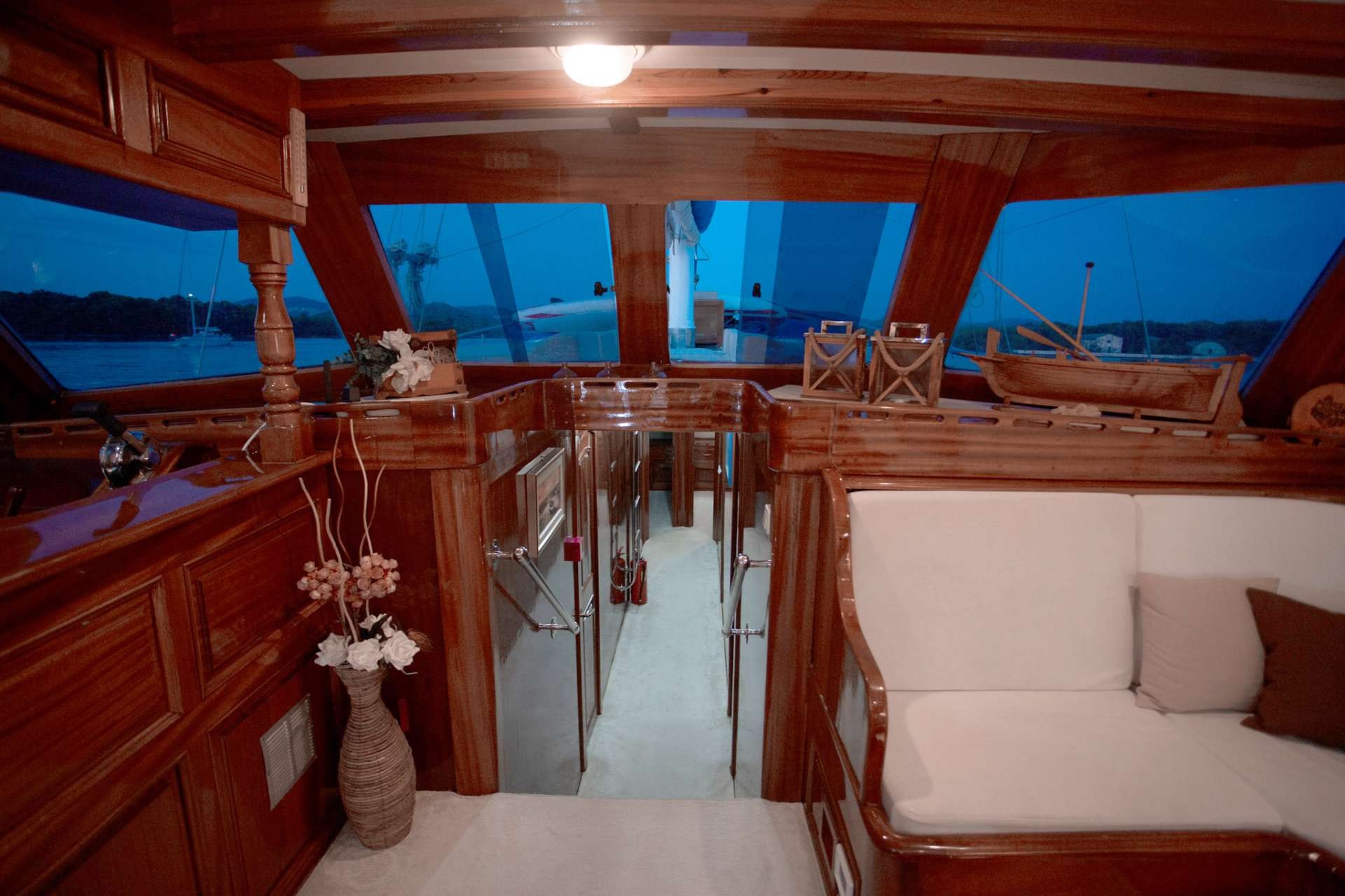 yacht-86670