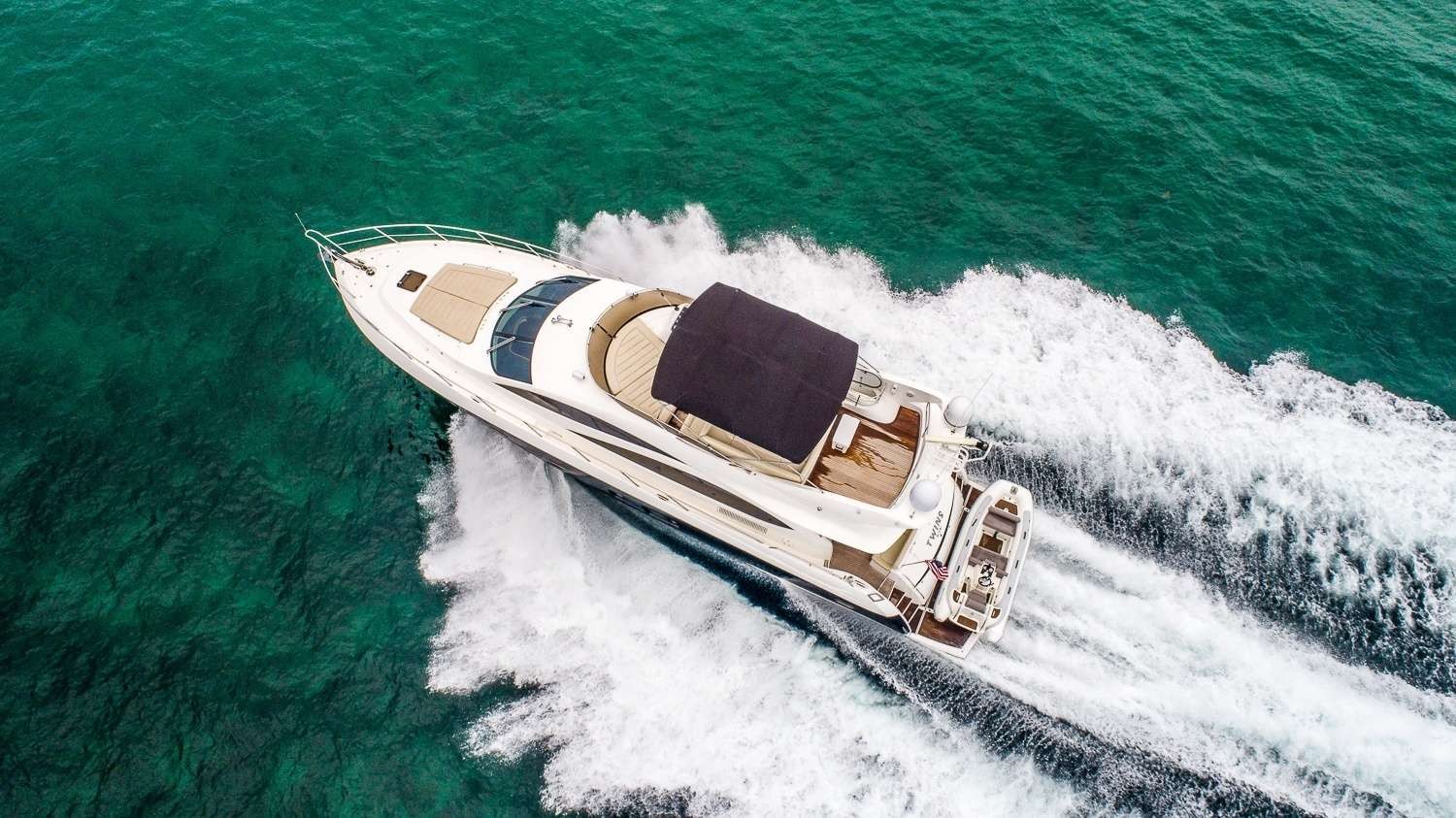 yacht-145170