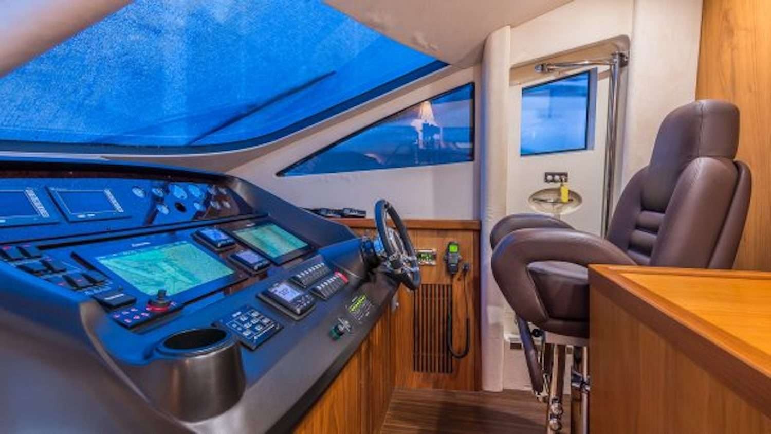 yacht-145173