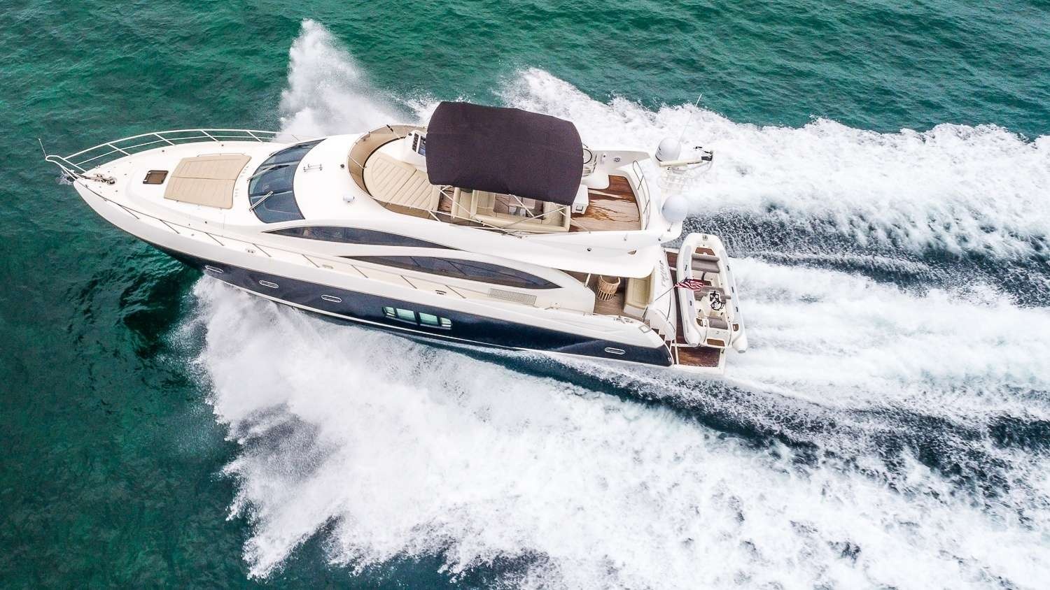 yacht-145160
