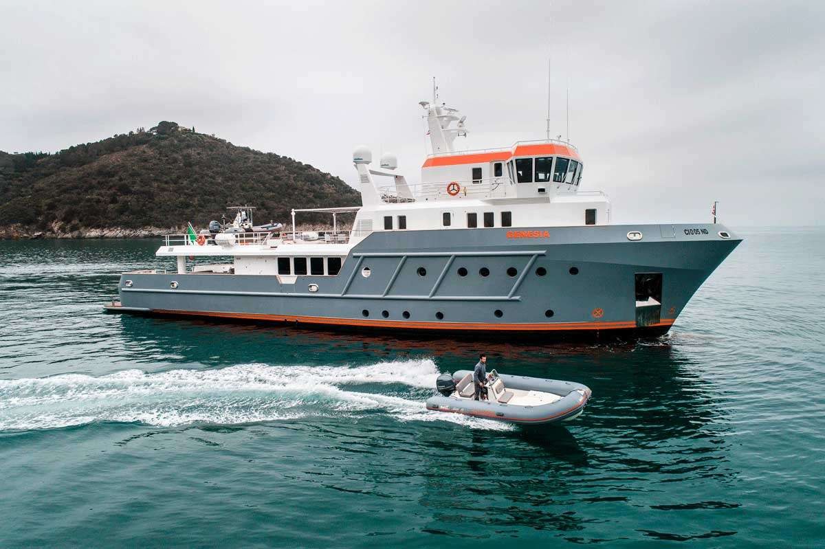 yacht-145209
