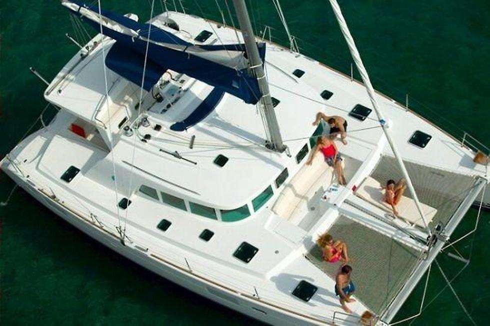 yacht-87995