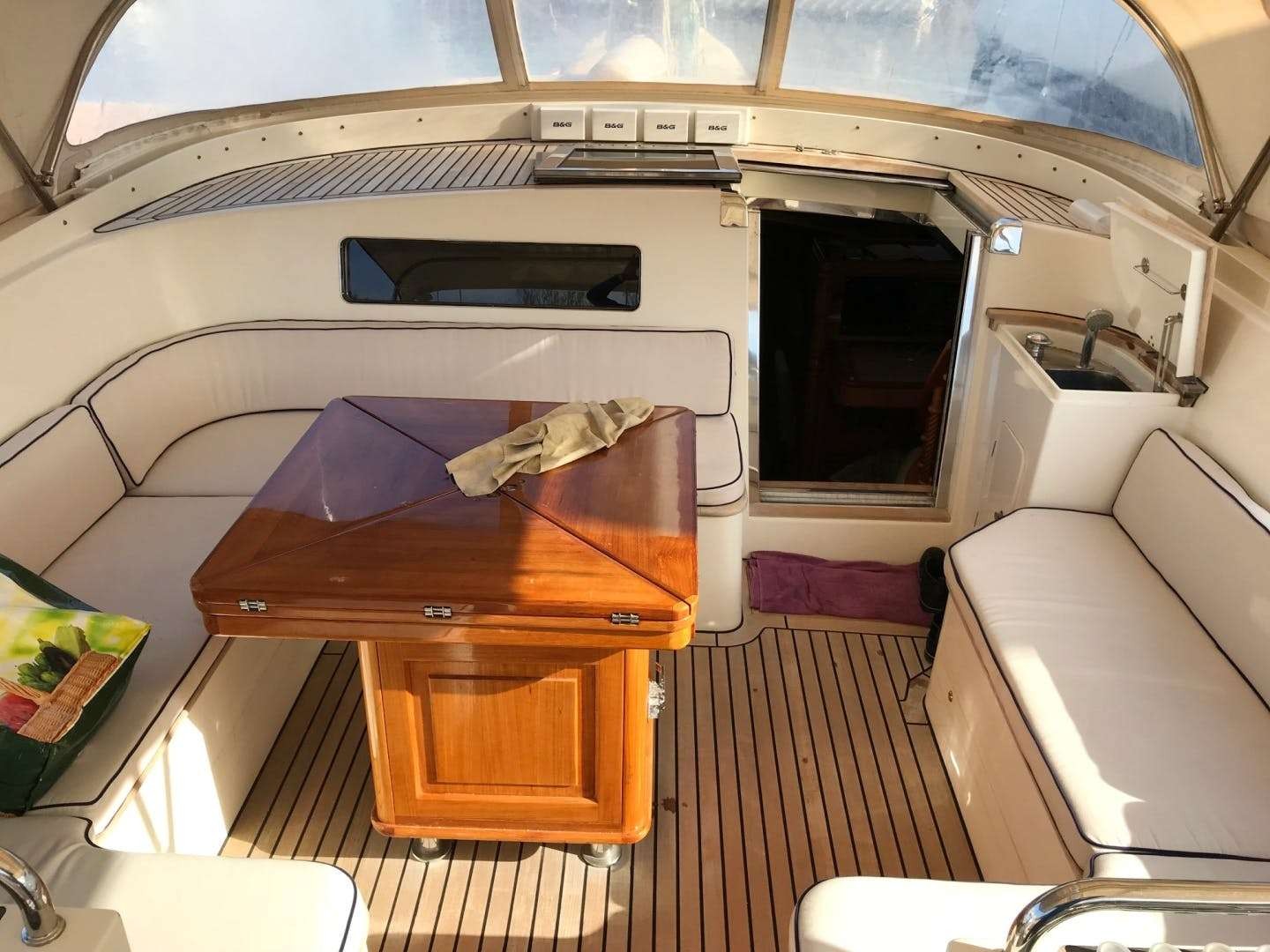 yacht-145309