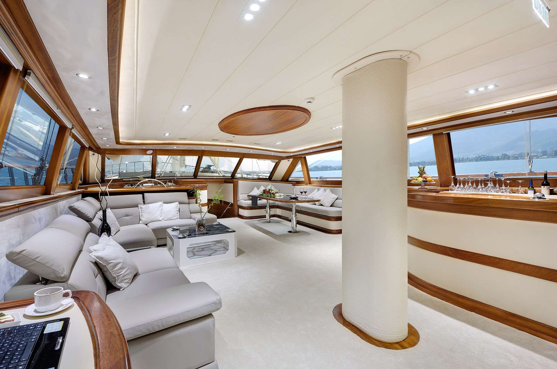yacht-145538