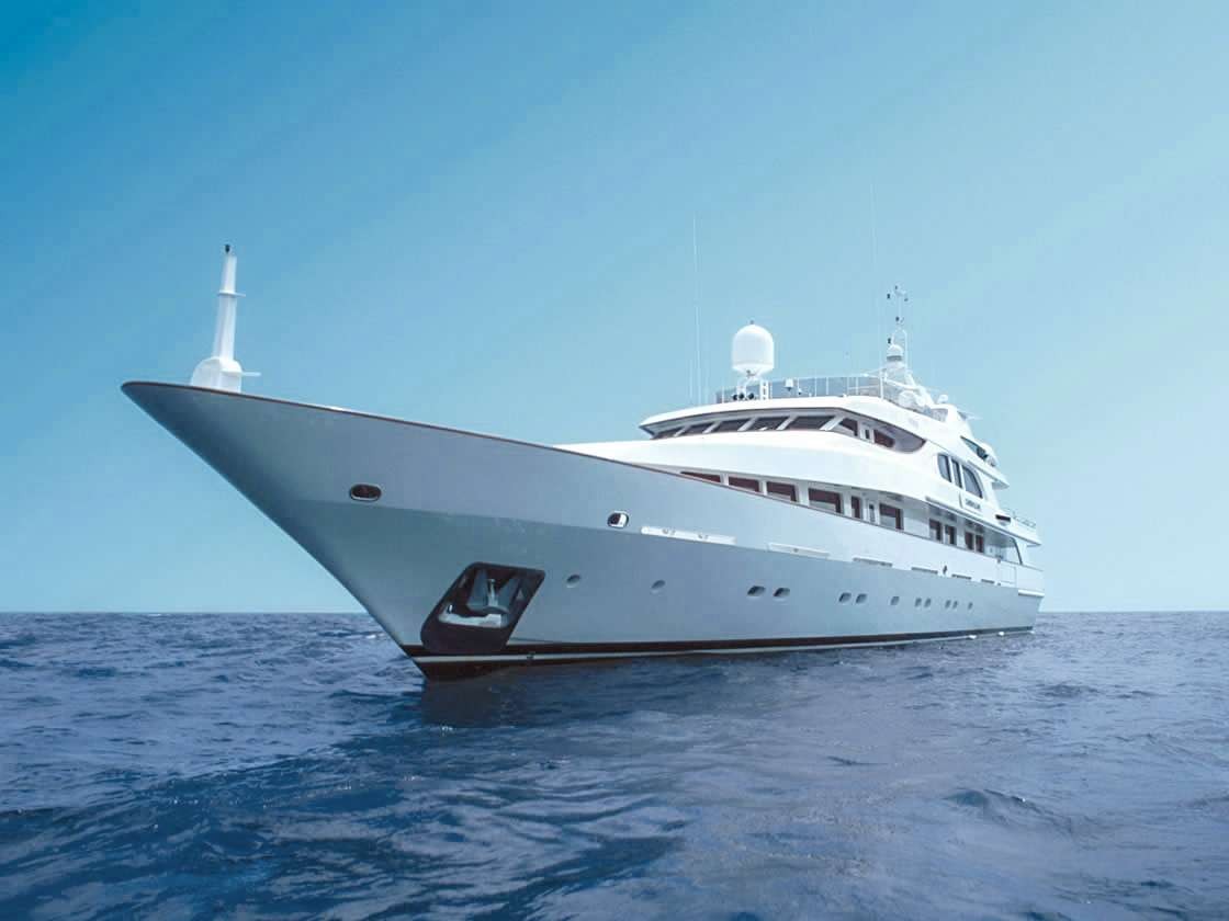 yacht-145604