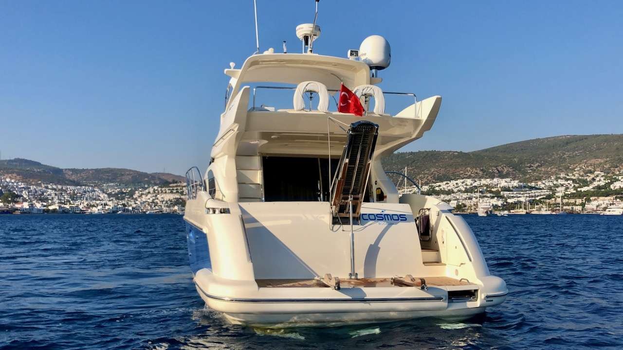 yacht-88907