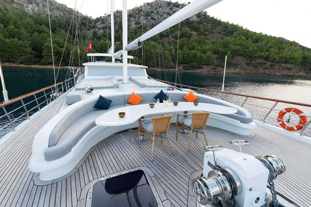yacht-89434