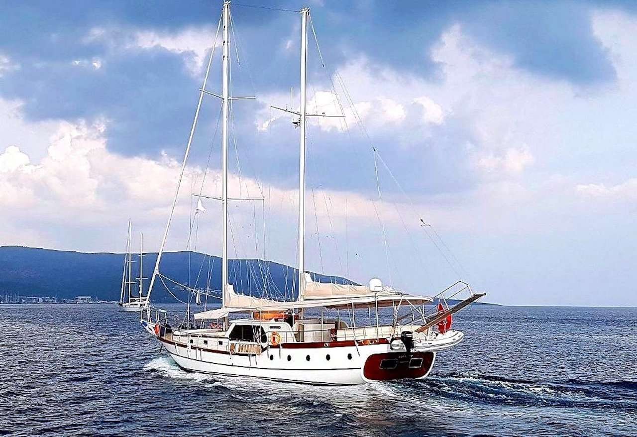 yacht-90545