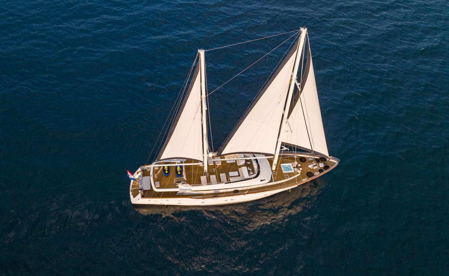 yacht-93529