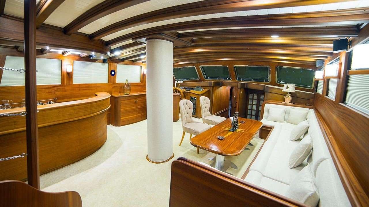 yacht-94592