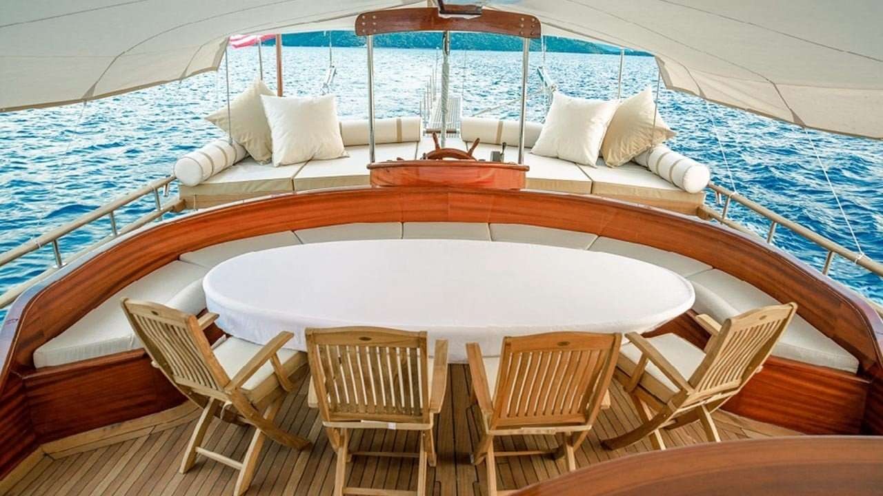 yacht-94594