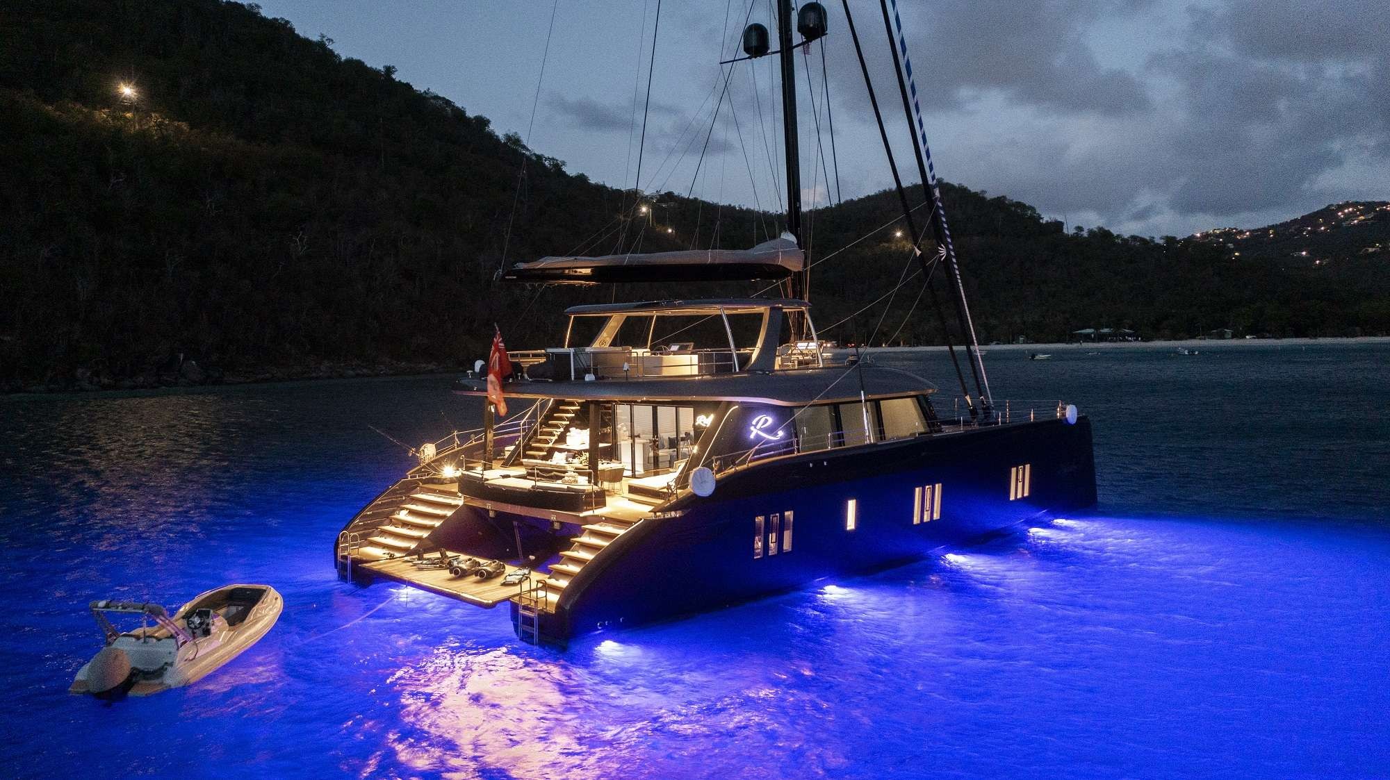 yacht-145879