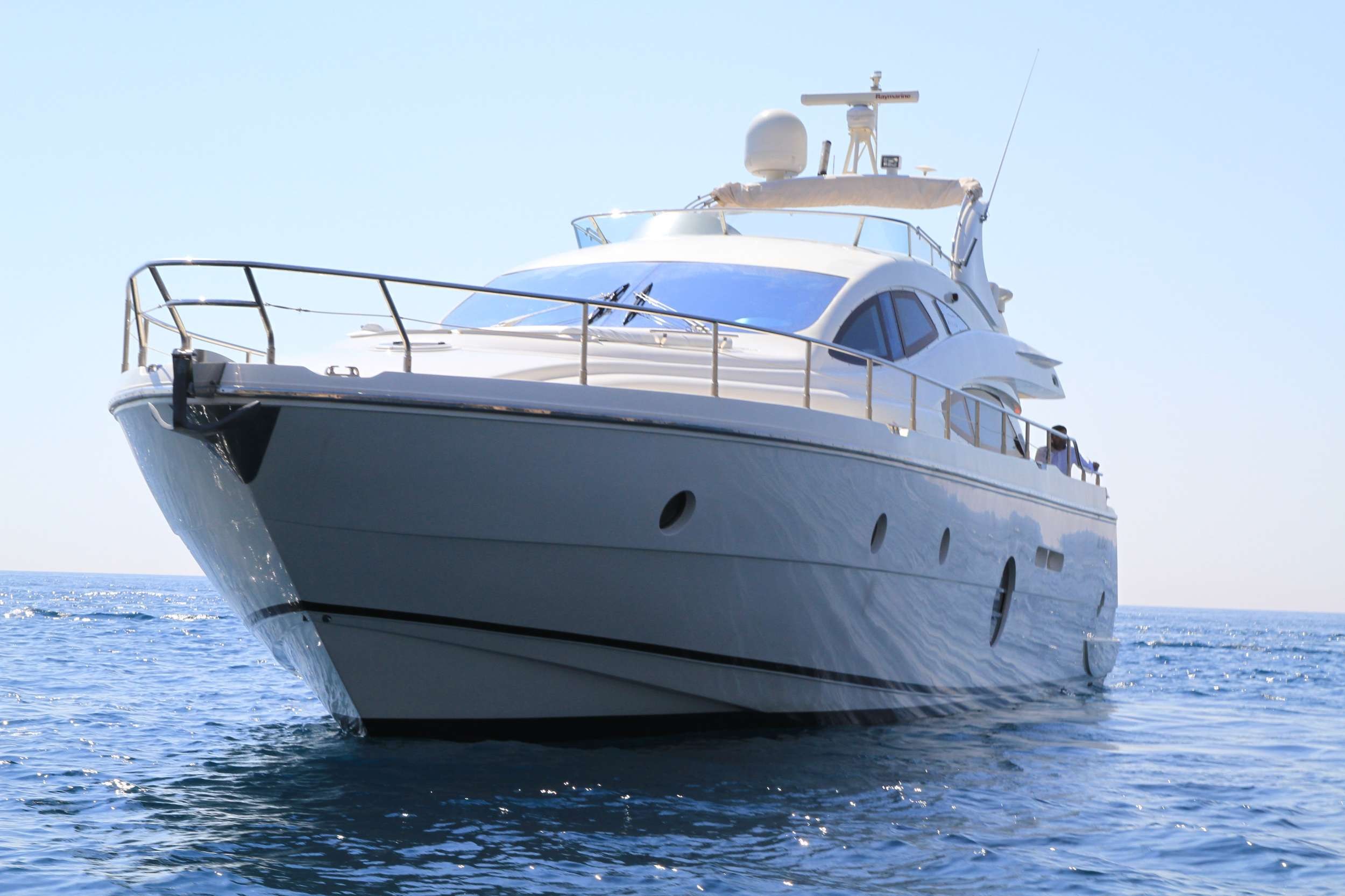 yacht-95090
