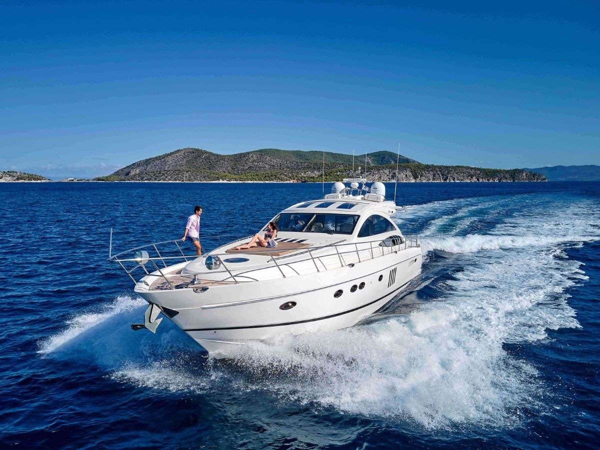 yacht-95350