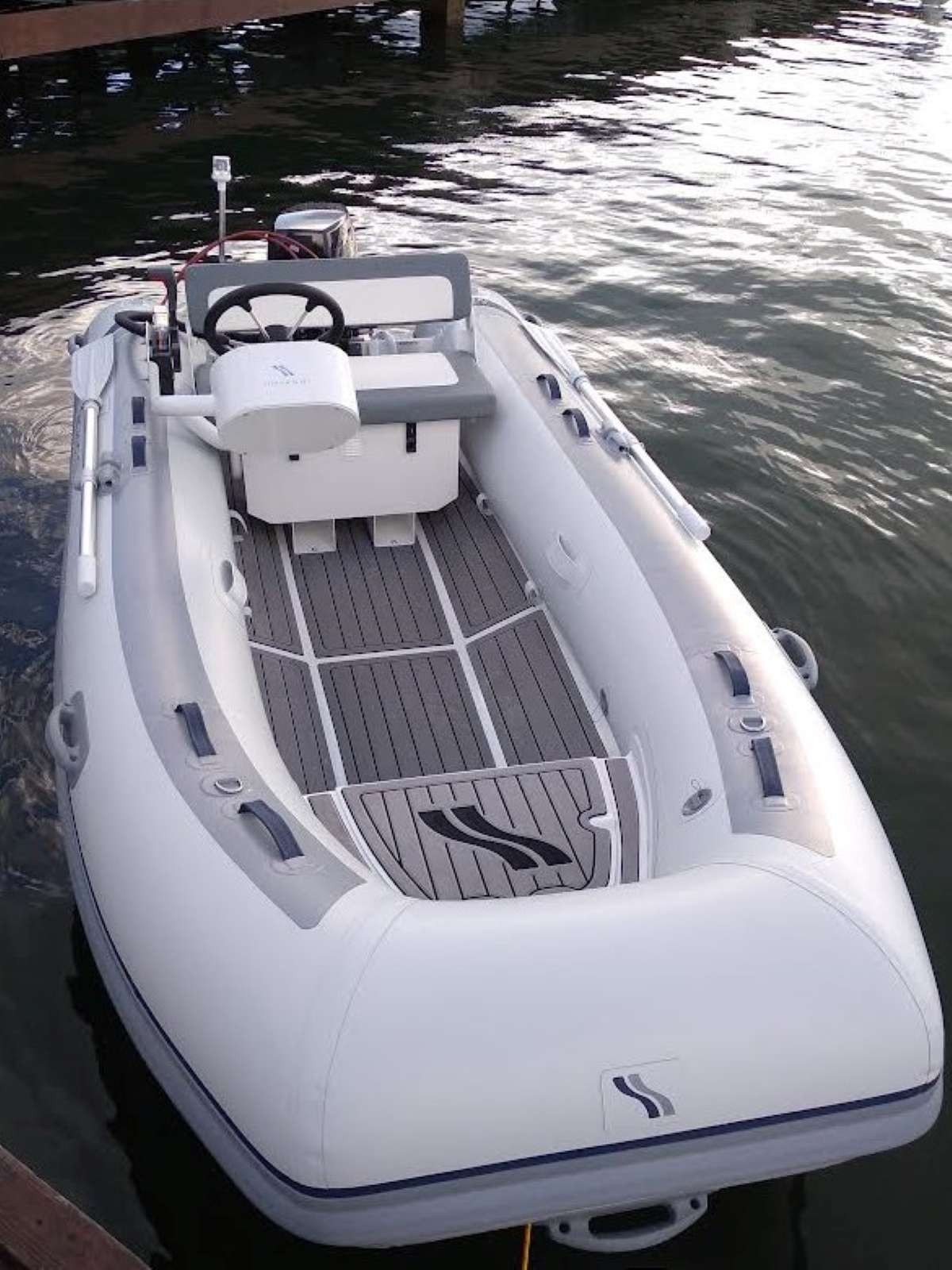 yacht-95936
