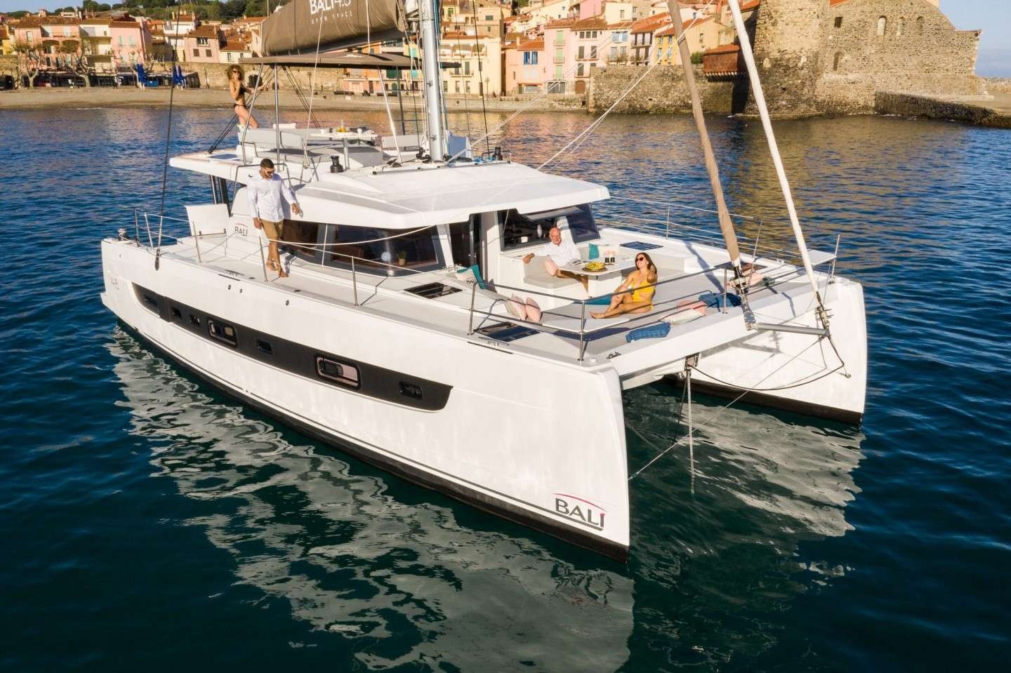 yacht-98559