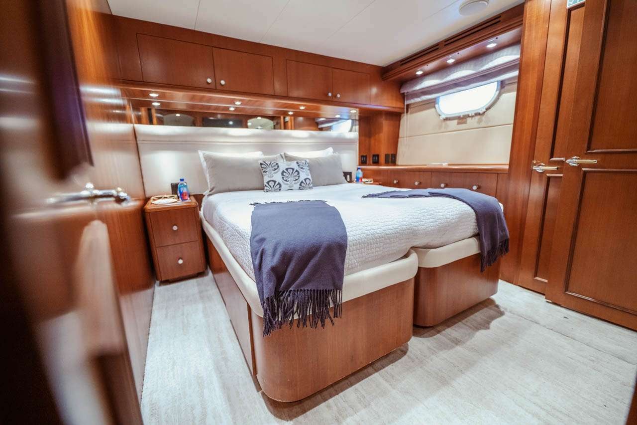 yacht-99582
