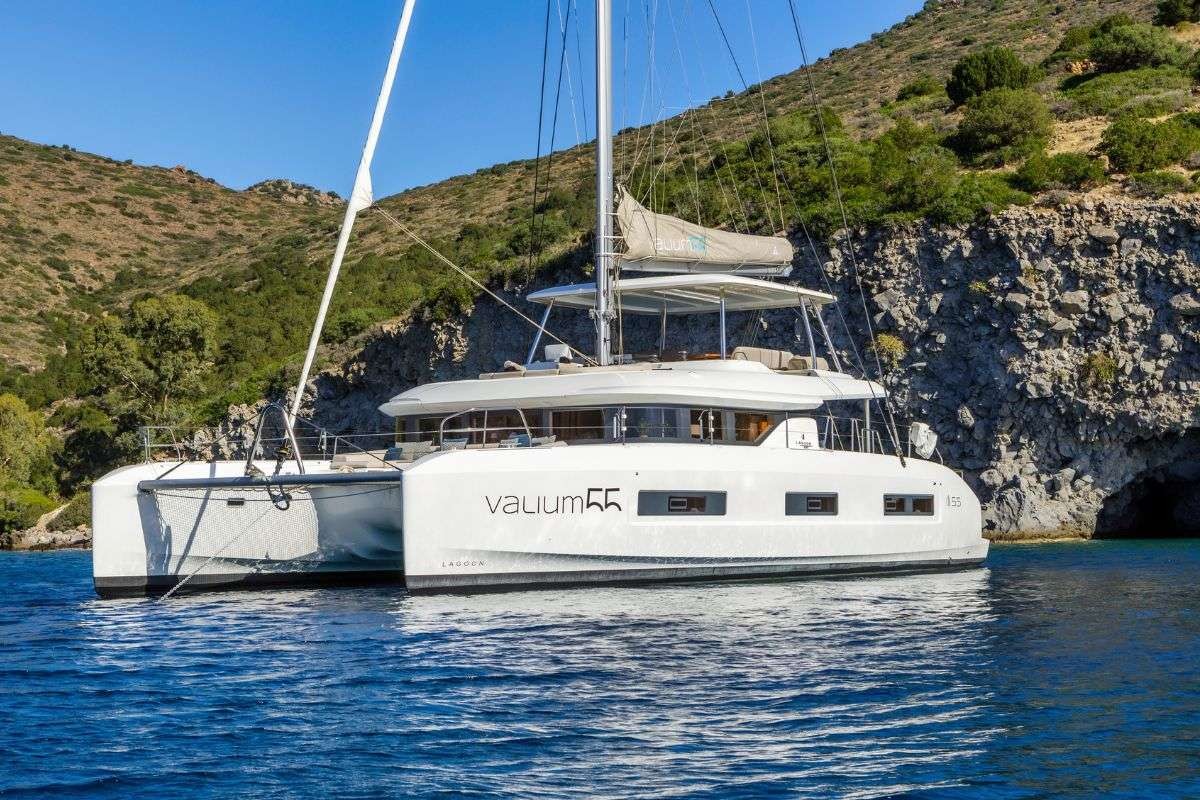 yacht-150481