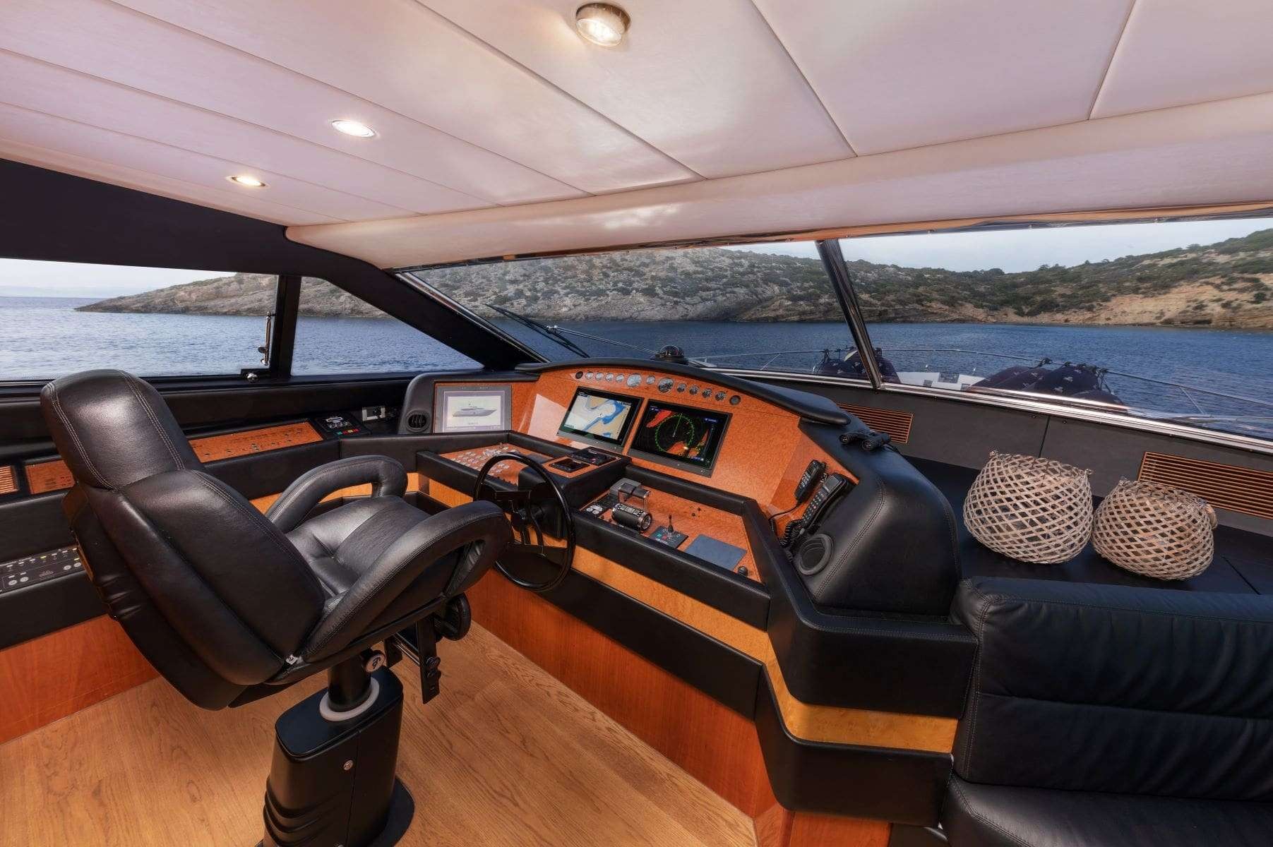 yacht-100197