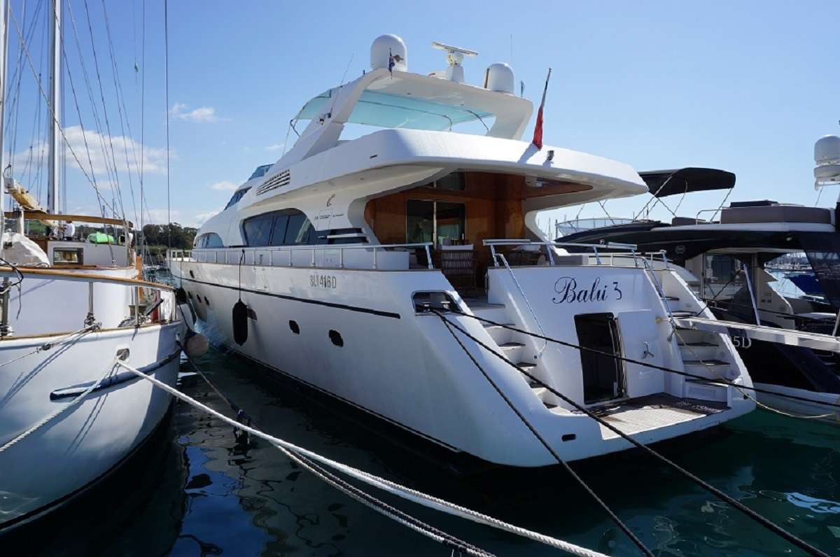 yacht-100339