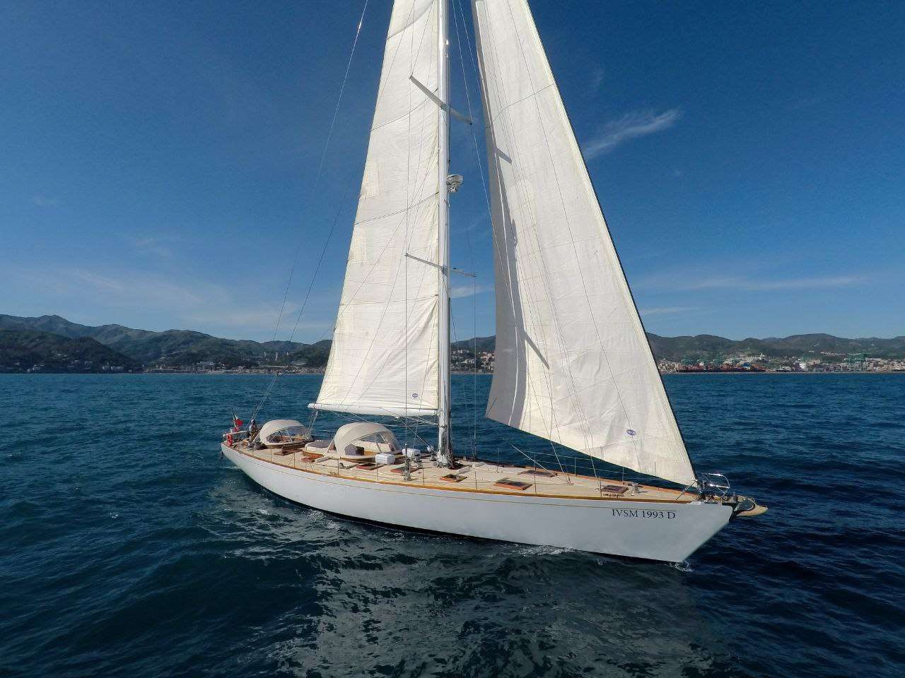 yacht-100623
