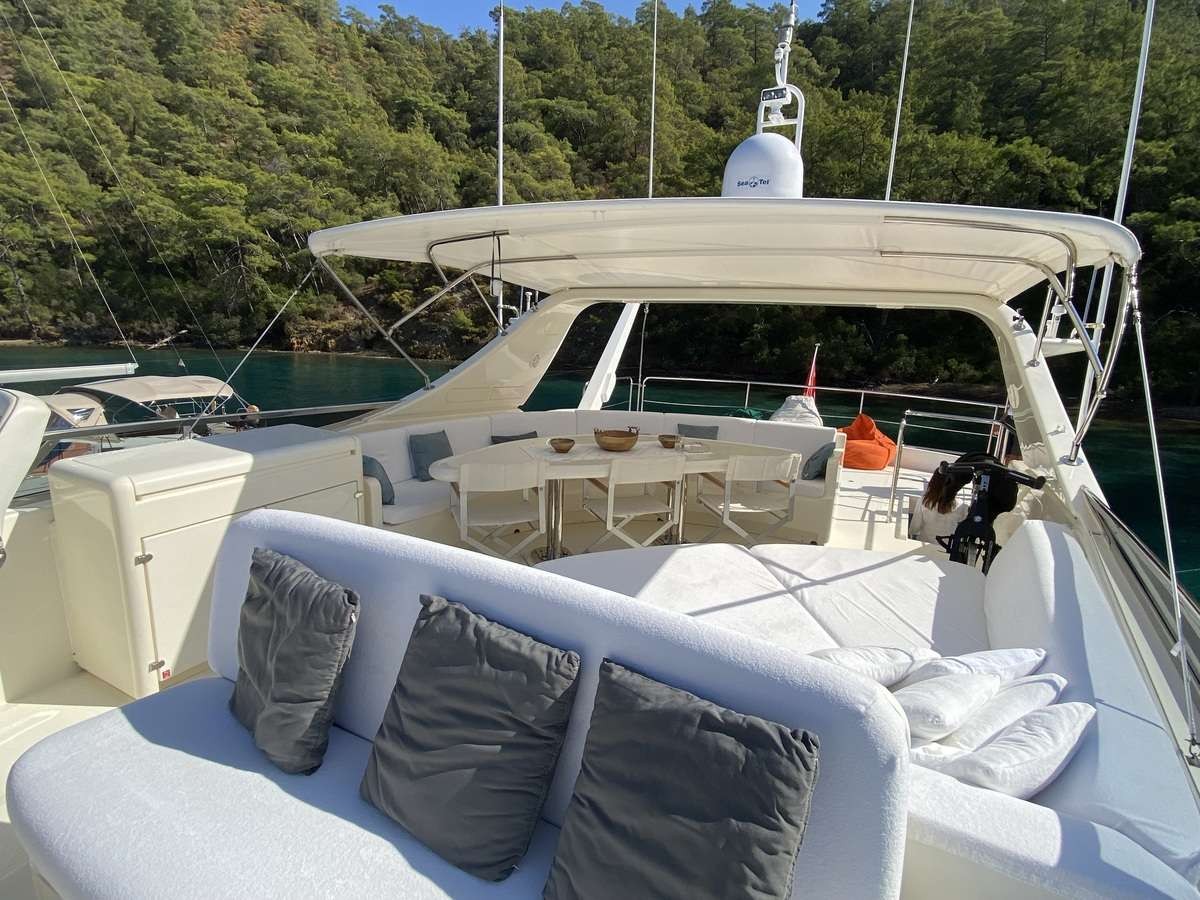 yacht-106616