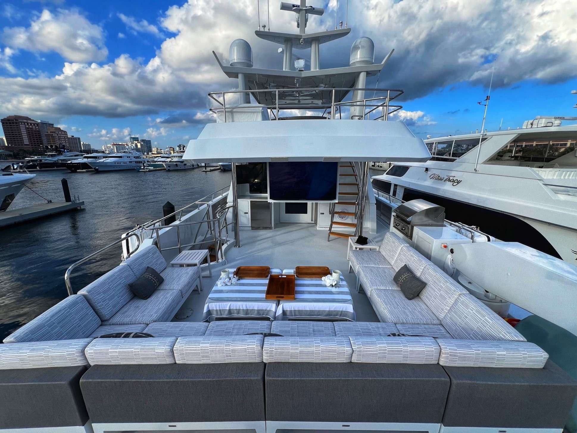 yacht-150303