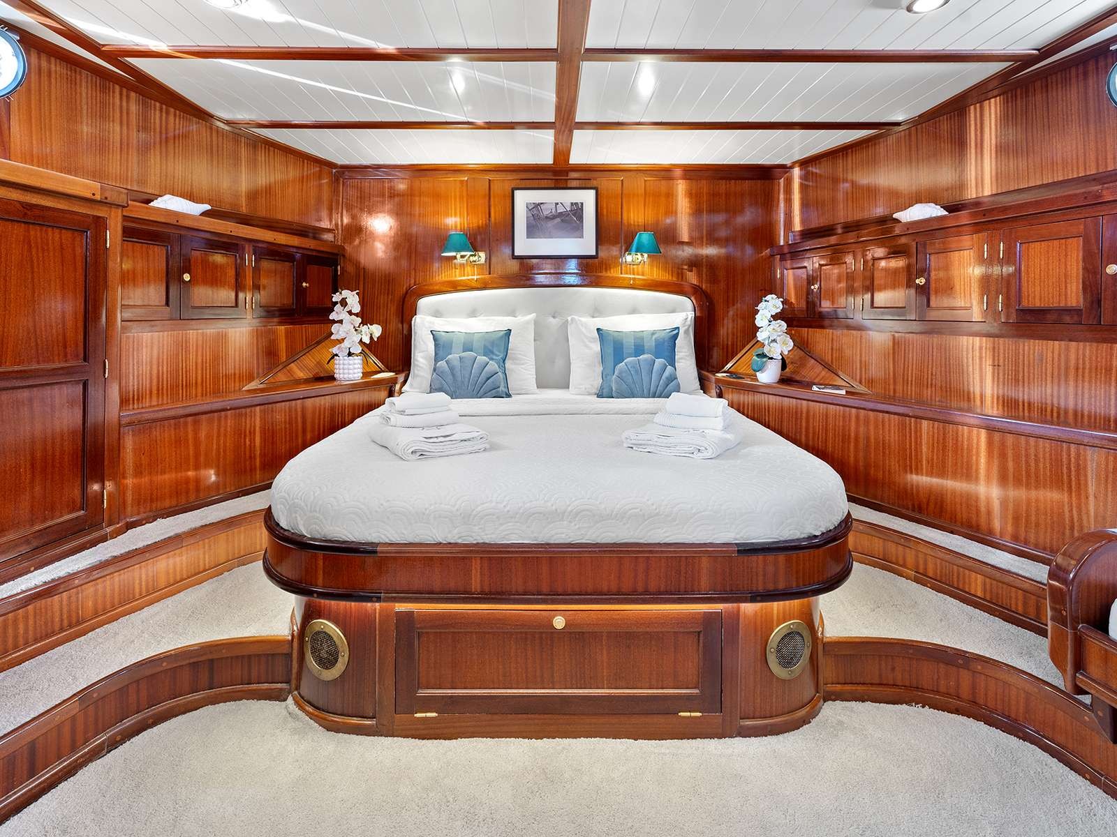 yacht-158582