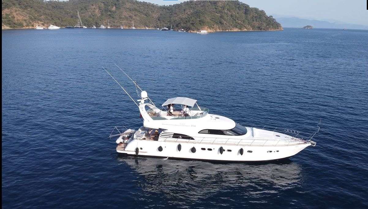 yacht-108983