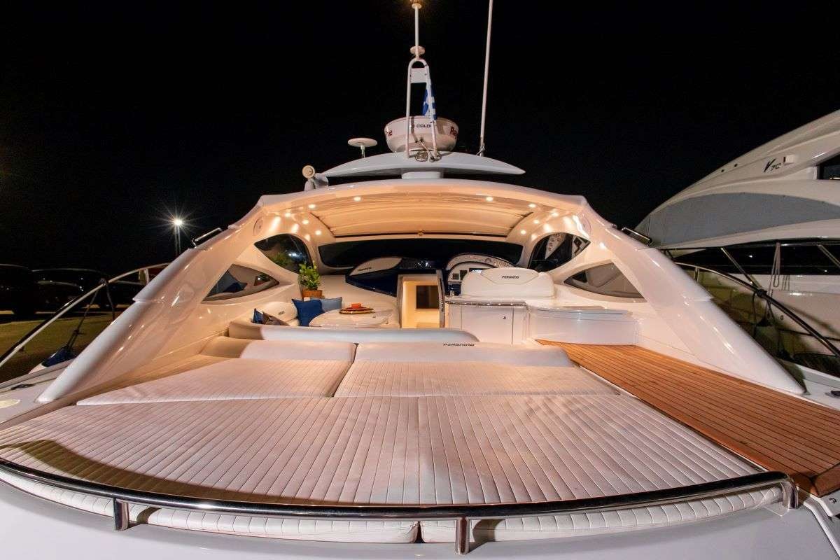 yacht-163813