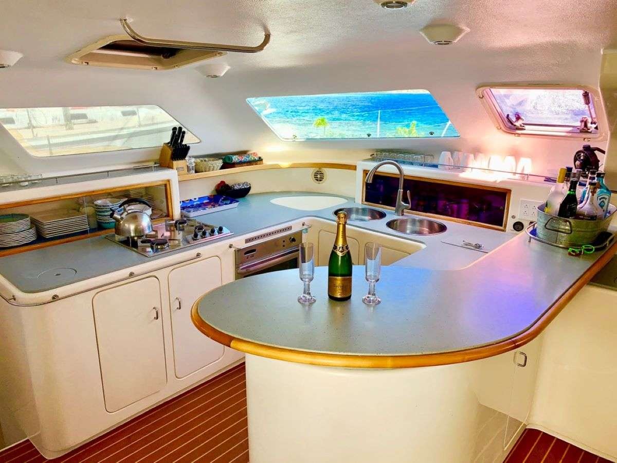 yacht-144995