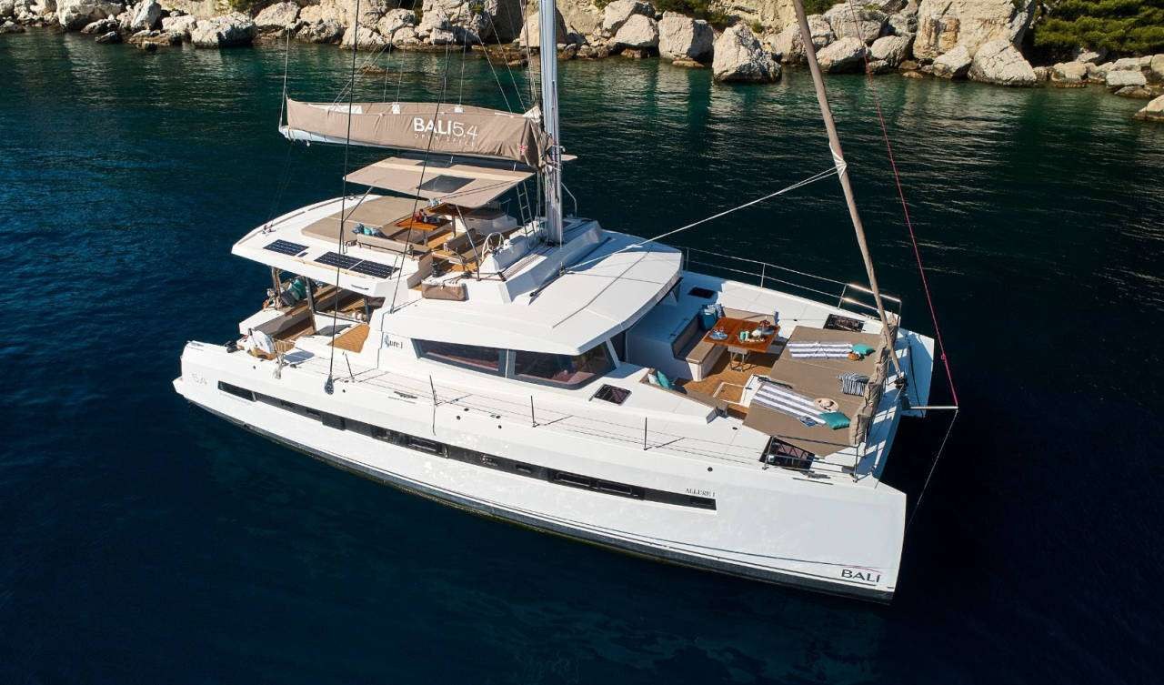 yacht-140095