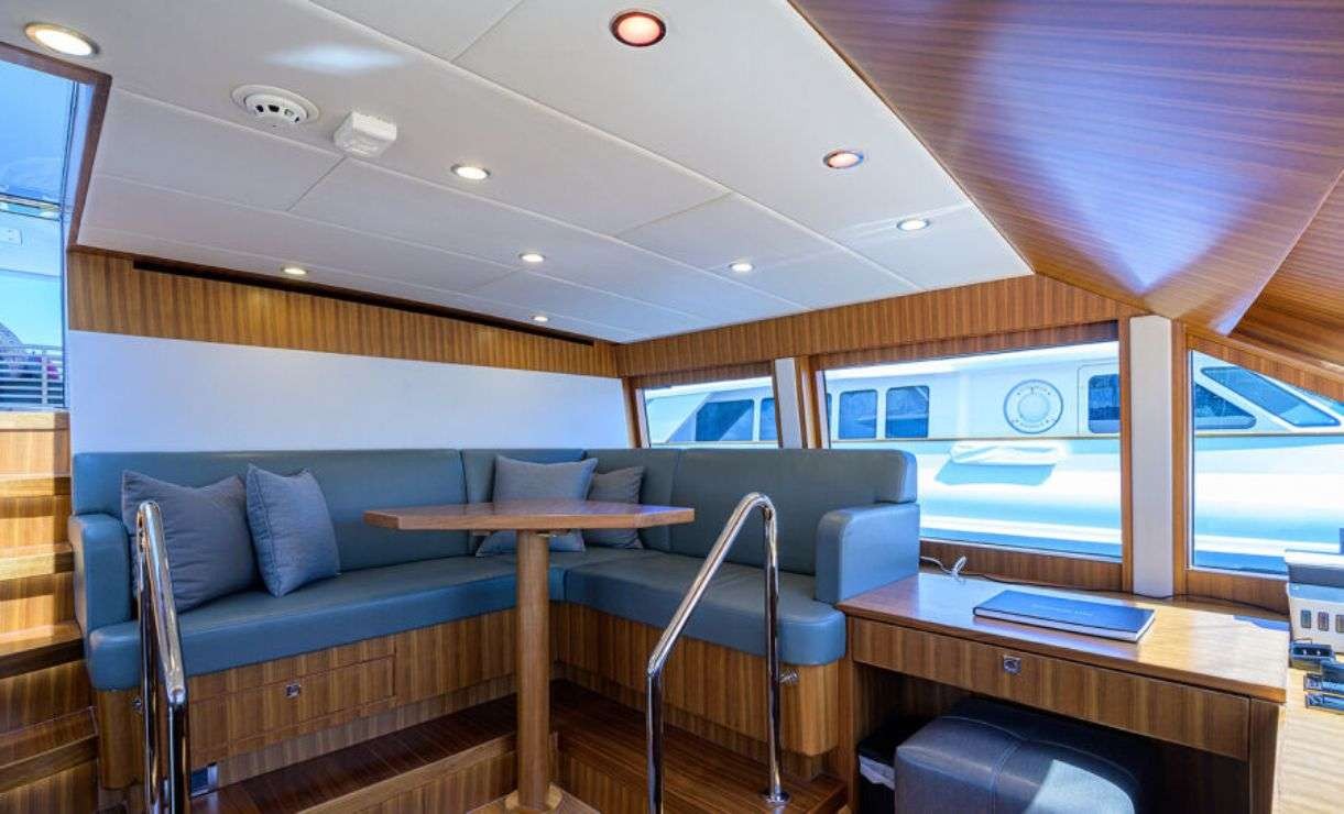 yacht-145381