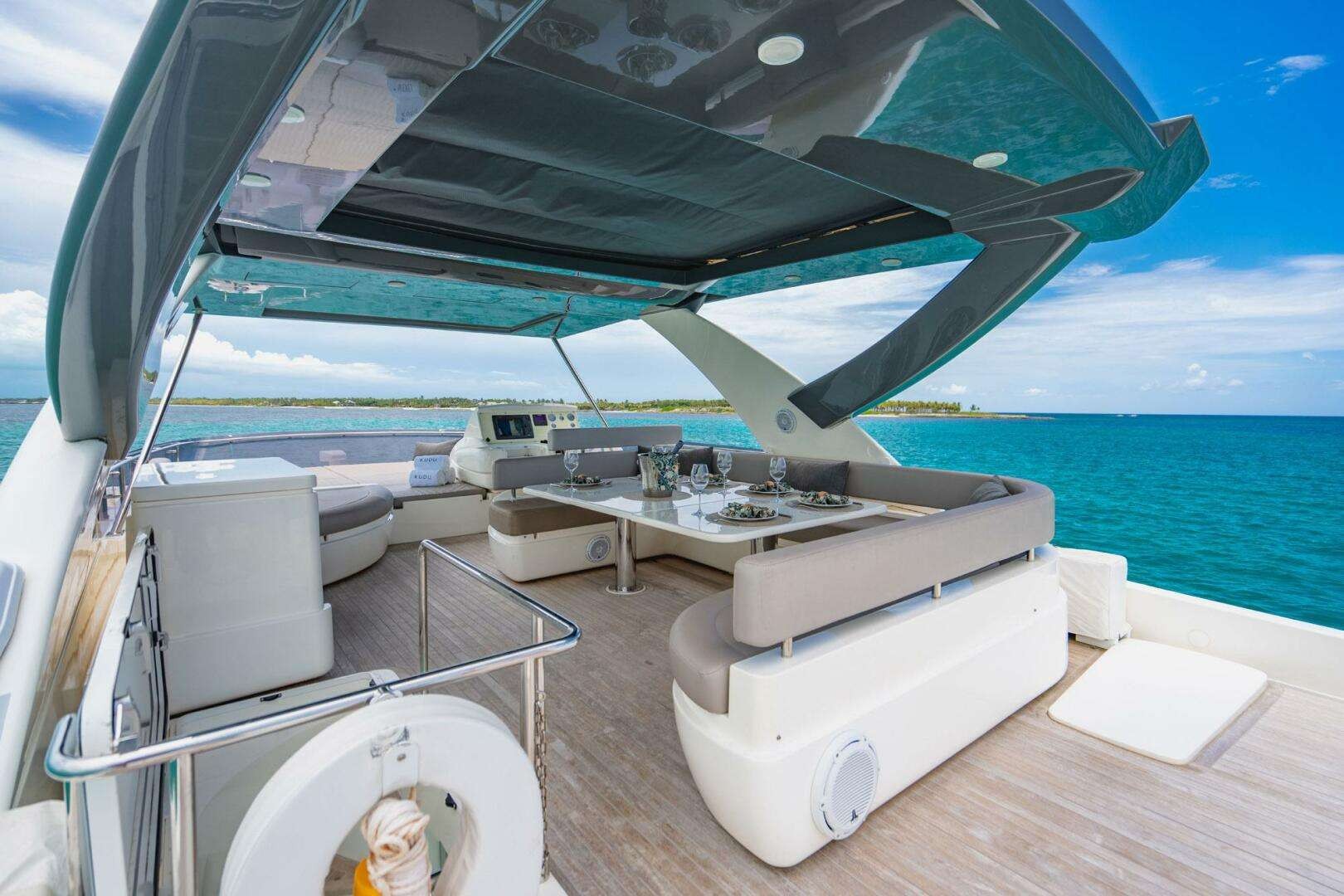 yacht-150171