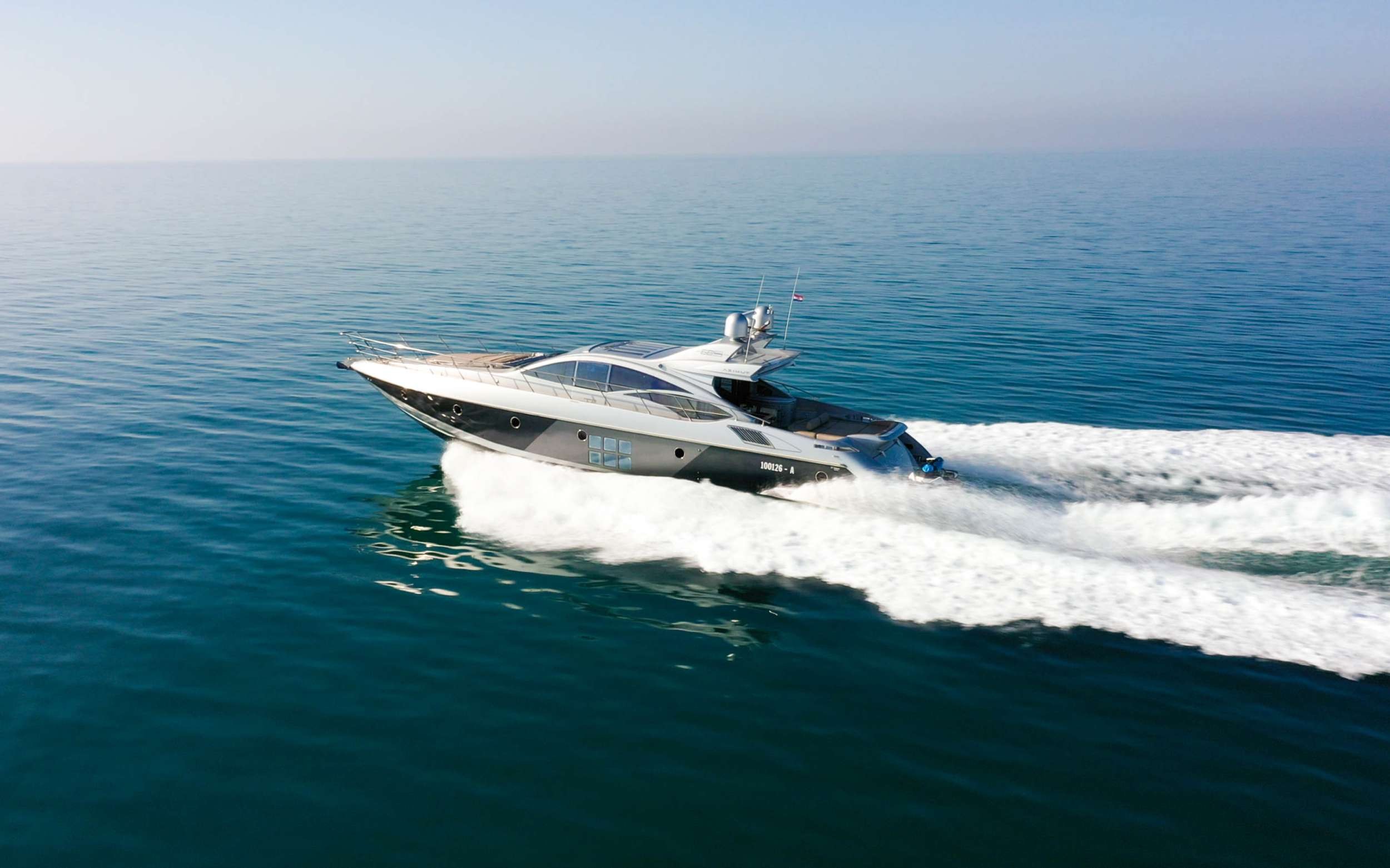 yacht-151053